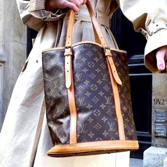 💎✨Authentic✨💎 Monogram Bucket GM Shoulder Bag